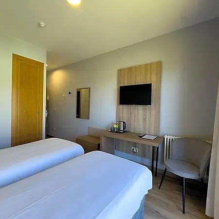 A Raina Hotell Oia